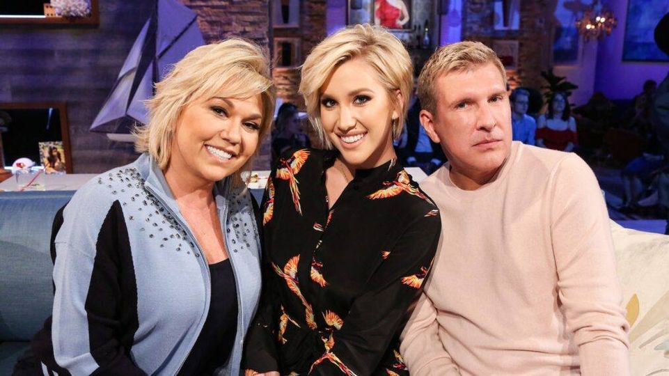 “Savannah Chrisley Celebrates Legal Breakthrough Amidst Family Holiday Challenges”