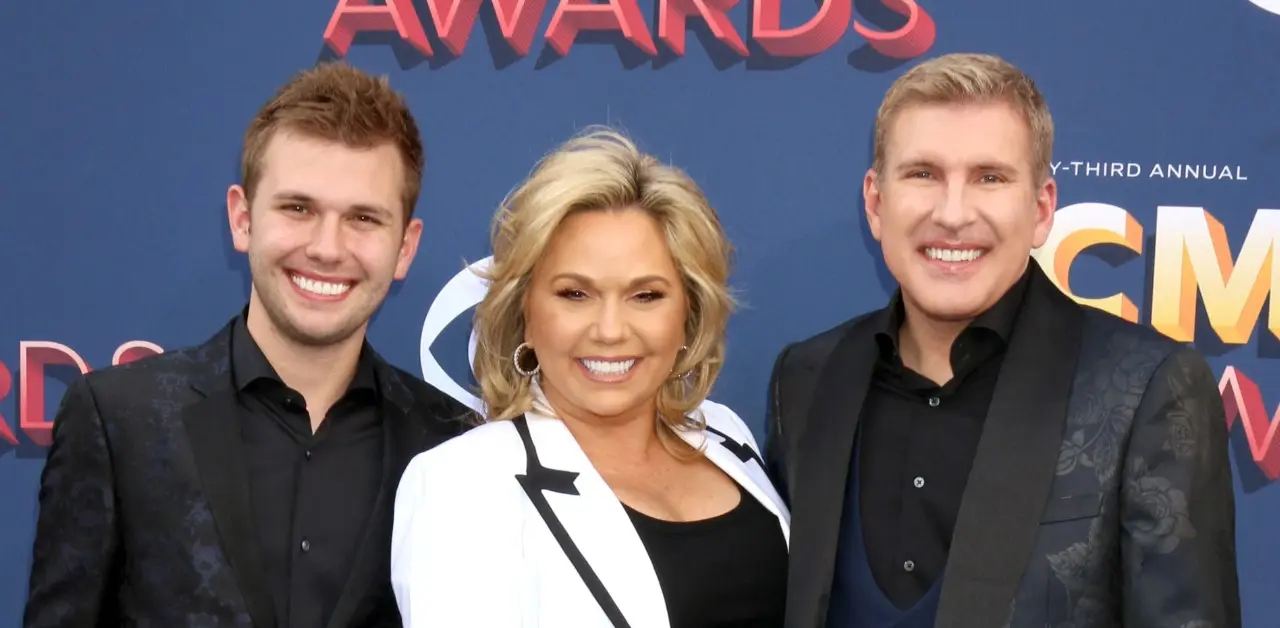 Fans Outraged as Julie Chrisley’s Health Worsens in Prison