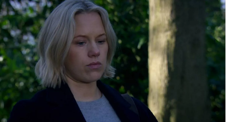 Emmerdale fans ‘feel sick’ as they ‘work out’ shock romance between Steph and older man